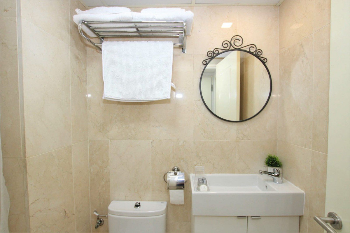 Appartement te koop in Torrequebrada | 1 slaapkamers H5130889