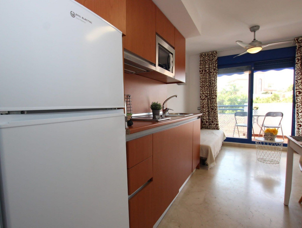 Appartement te koop in Torrequebrada | 1 slaapkamers H5130889