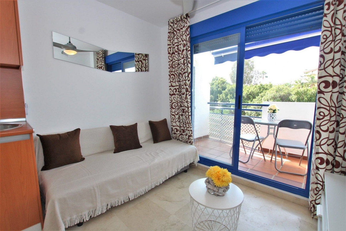 Appartement te koop in Torrequebrada | 1 slaapkamers H5130889