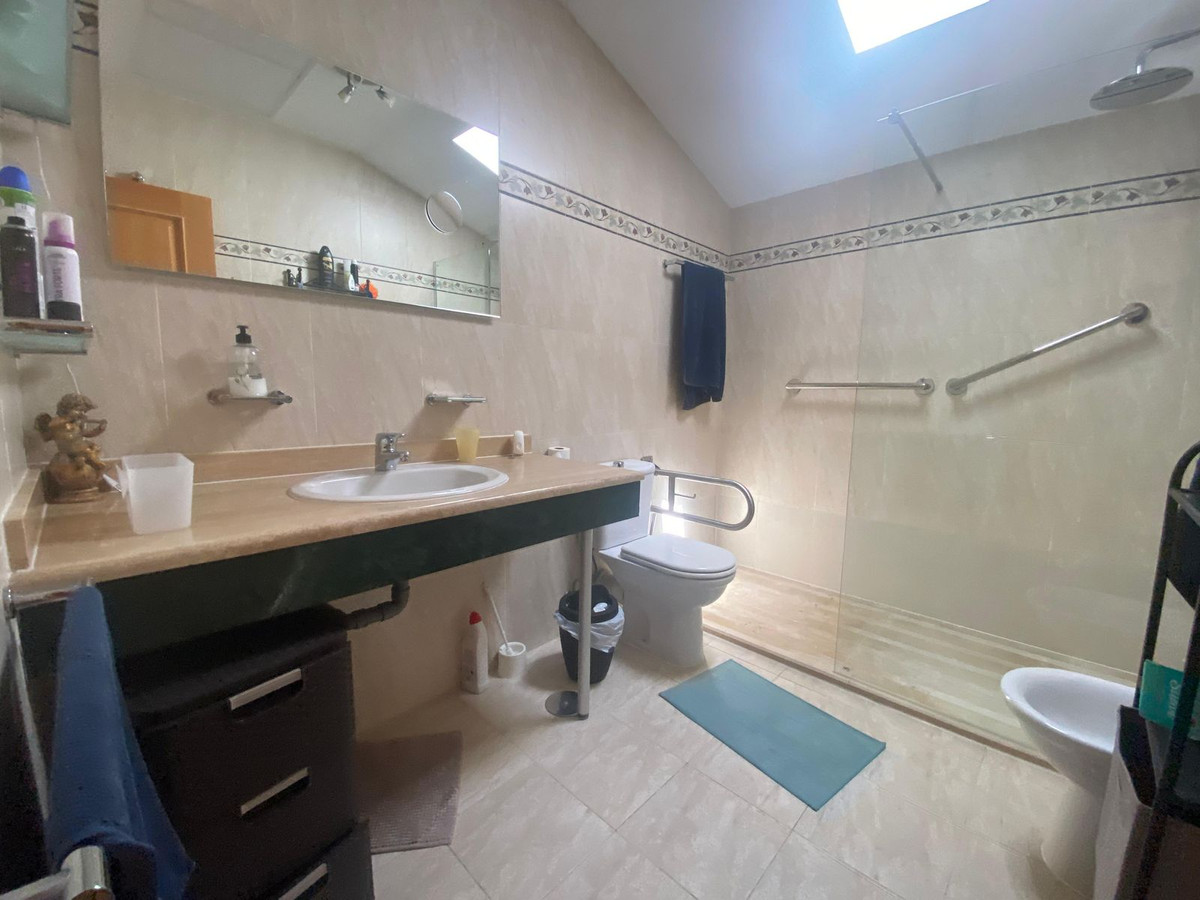 Appartement te koop in Torrequebrada | 3 slaapkamers H5141638