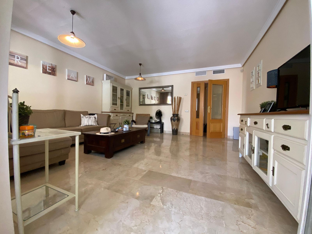 Appartement te koop in Torrequebrada | 3 slaapkamers H5141638