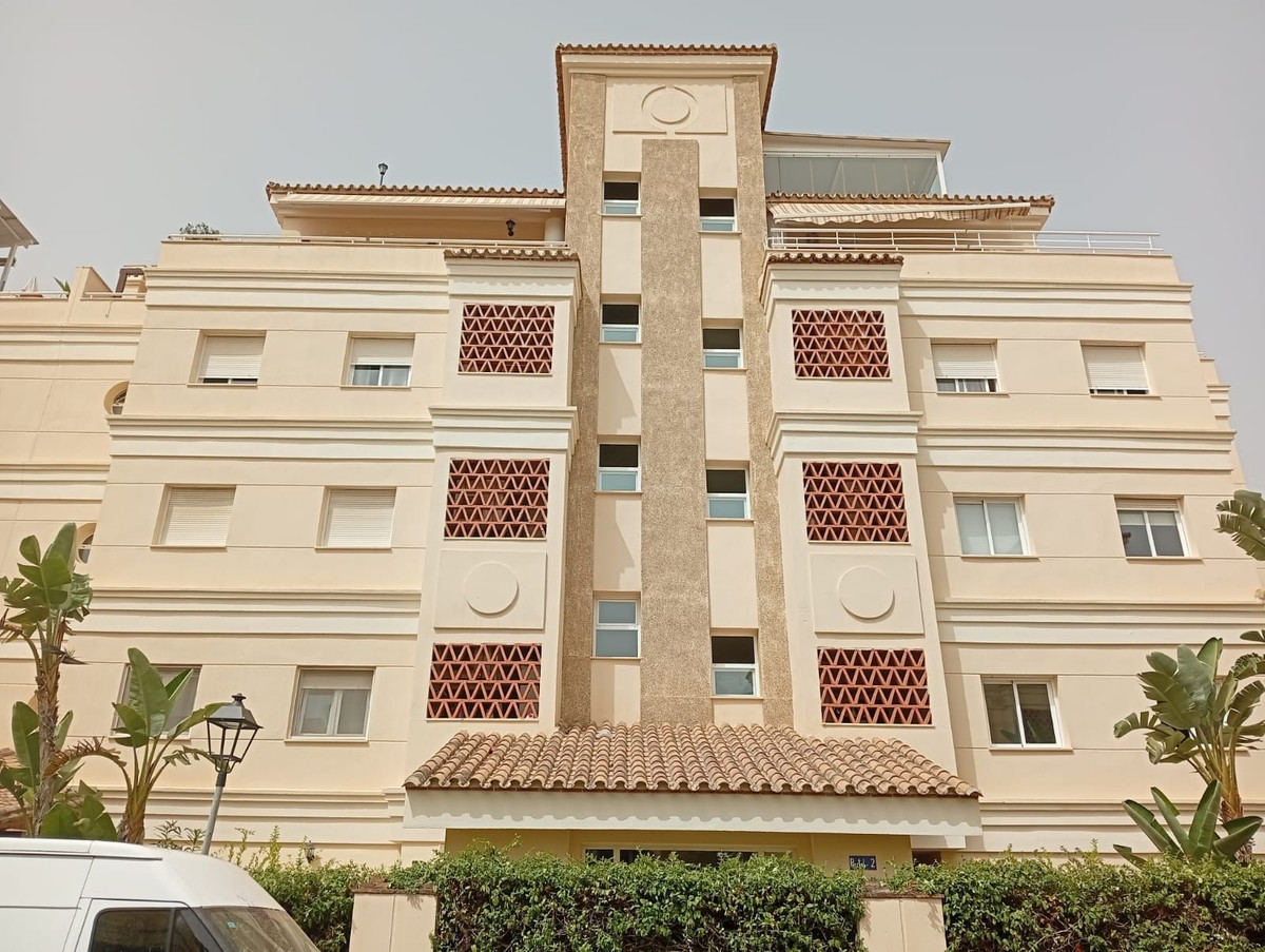 Appartement te koop in Torrequebrada | 3 slaapkamers H5145883
