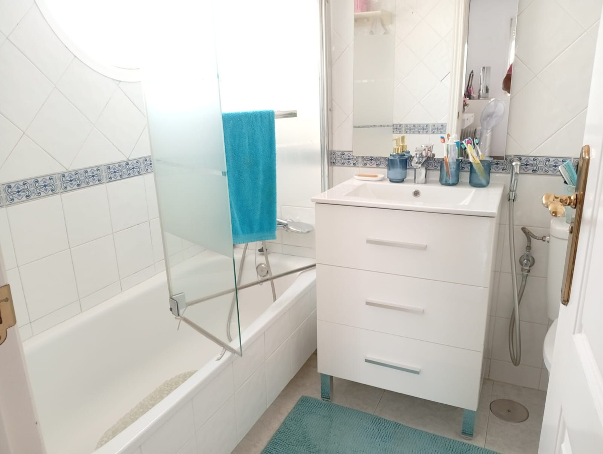Appartement te koop in Torrequebrada | 3 slaapkamers H5145883
