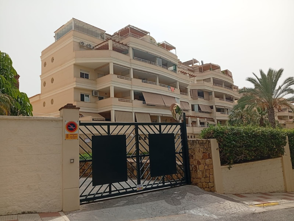 Appartement te koop in Torrequebrada | 3 slaapkamers H5145883