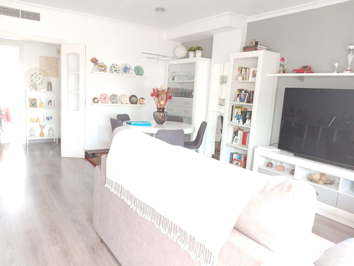 Appartement te koop in Torrequebrada | 3 slaapkamers H5145883