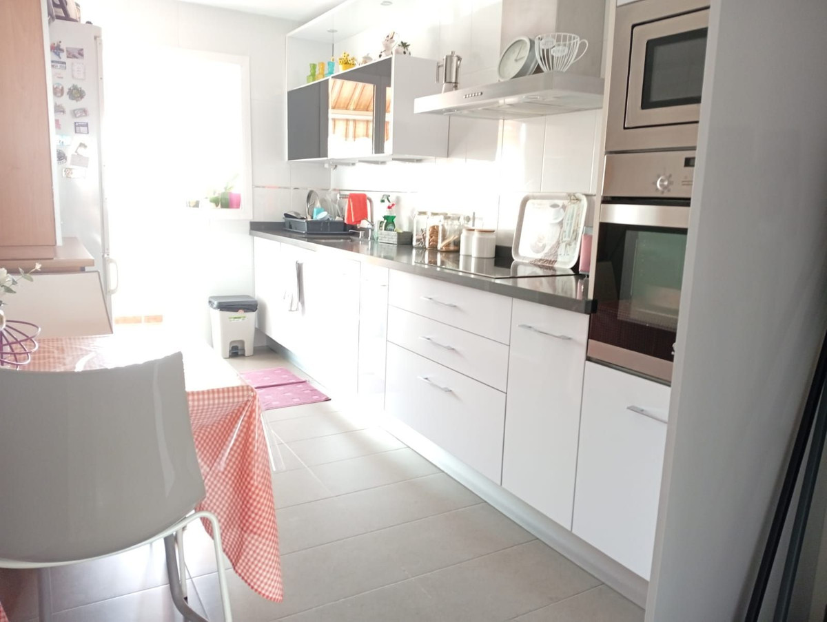 Appartement te koop in Torrequebrada | 3 slaapkamers H5145883