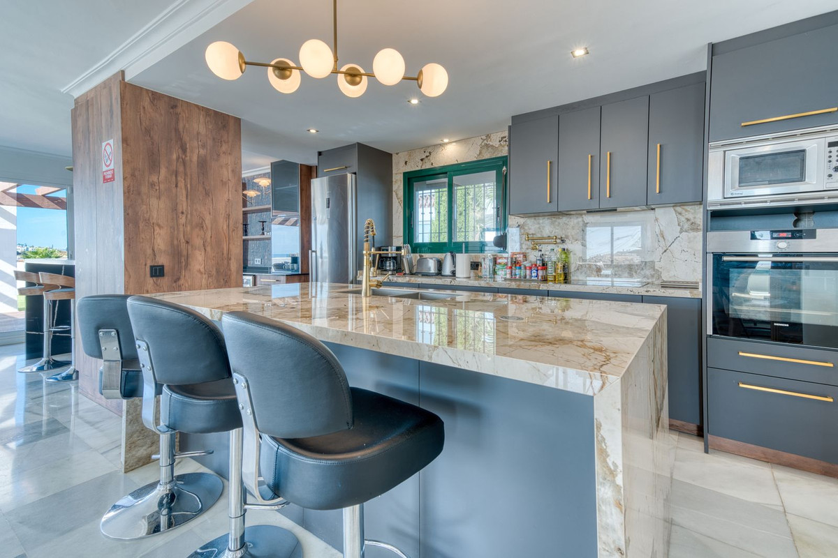 Penthouse te koop in Torrequebrada | 4 slaapkamers H5186452