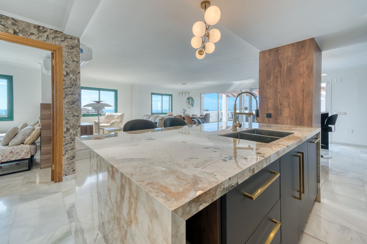 Penthouse te koop in Torrequebrada | 4 slaapkamers H5186452