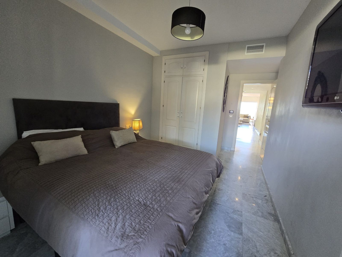 Appartement te koop in Torrequebrada | 2 slaapkamers H5216464