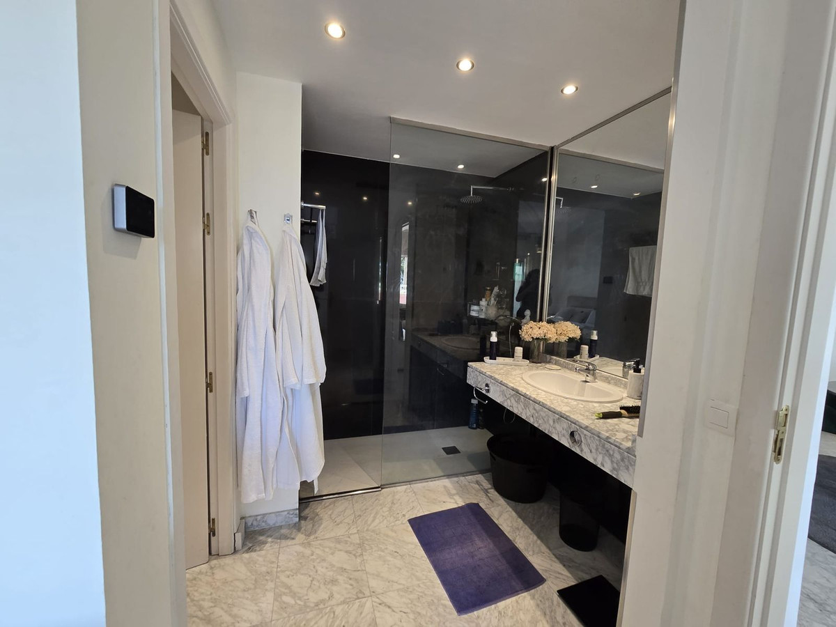 Appartement te koop in Torrequebrada | 2 slaapkamers H5216464