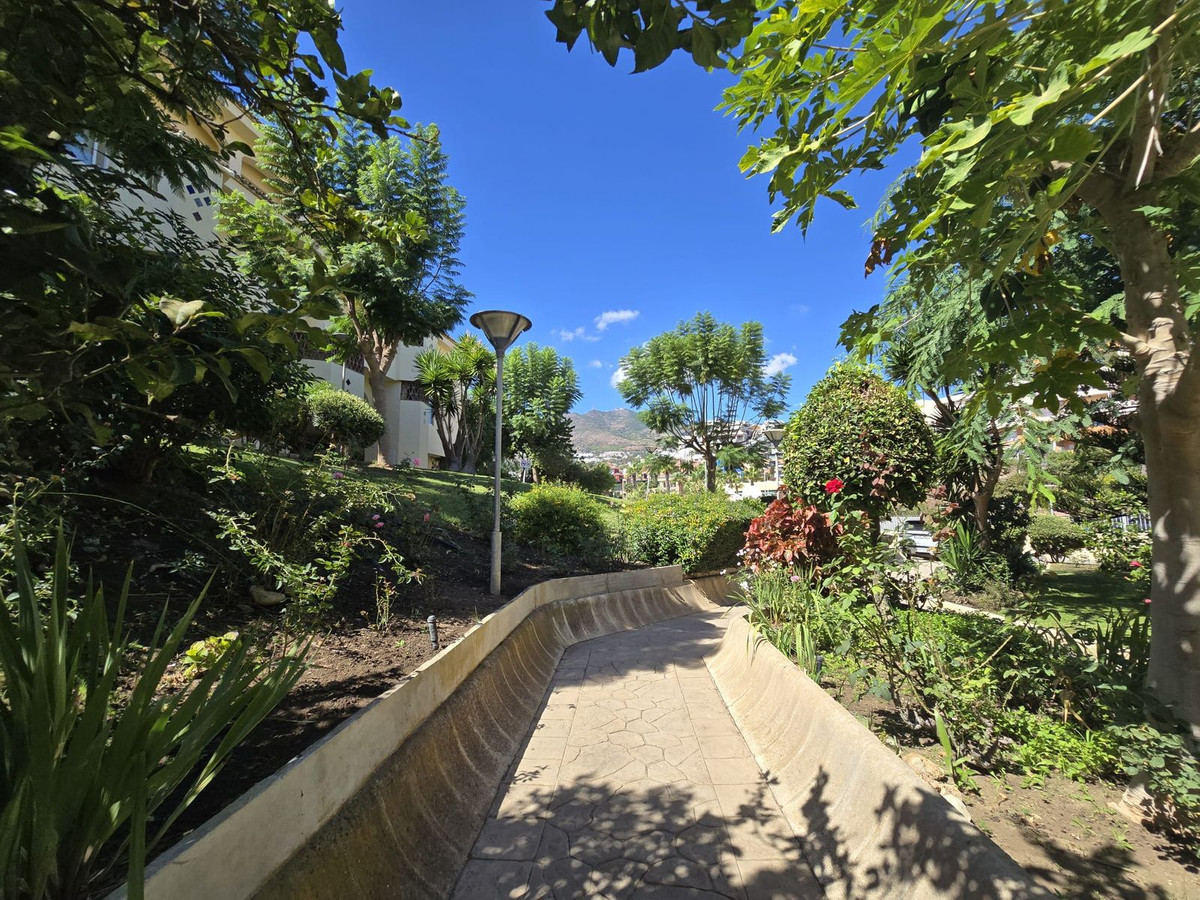 Appartement te koop in Torrequebrada | 2 slaapkamers H5216464