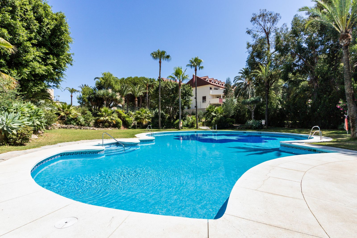 Appartement te koop in Torrequebrada | 2 slaapkamers H5229658