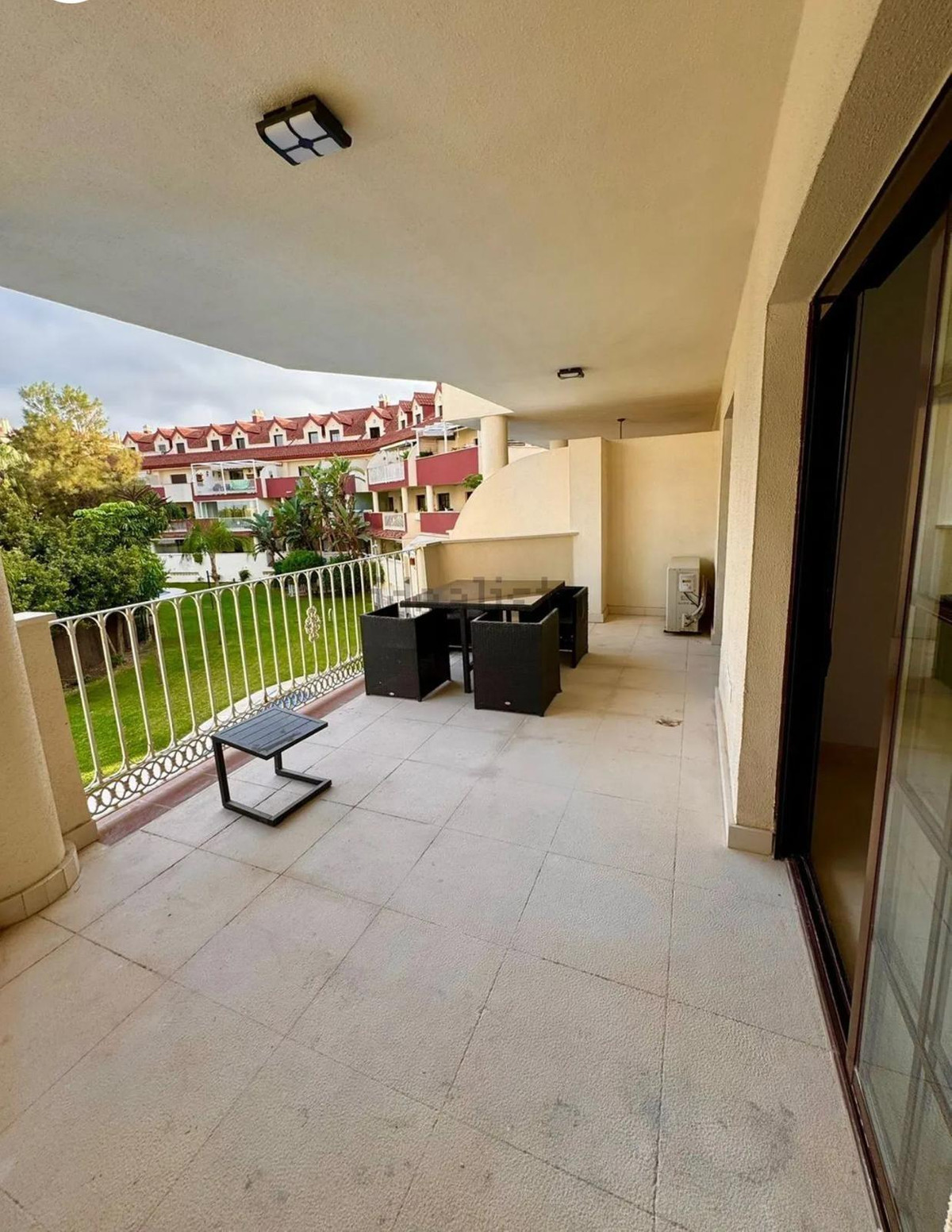 Appartement te koop in Torrequebrada | 2 slaapkamers H5229994