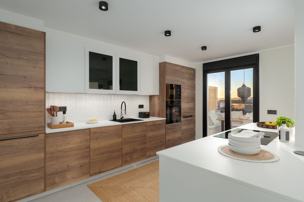 Appartement te koop in Torrequebrada | 3 slaapkamers H5250139