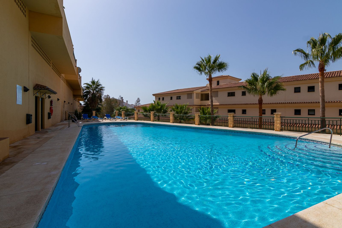 Appartement te koop in Torrequebrada | 2 slaapkamers H5287264