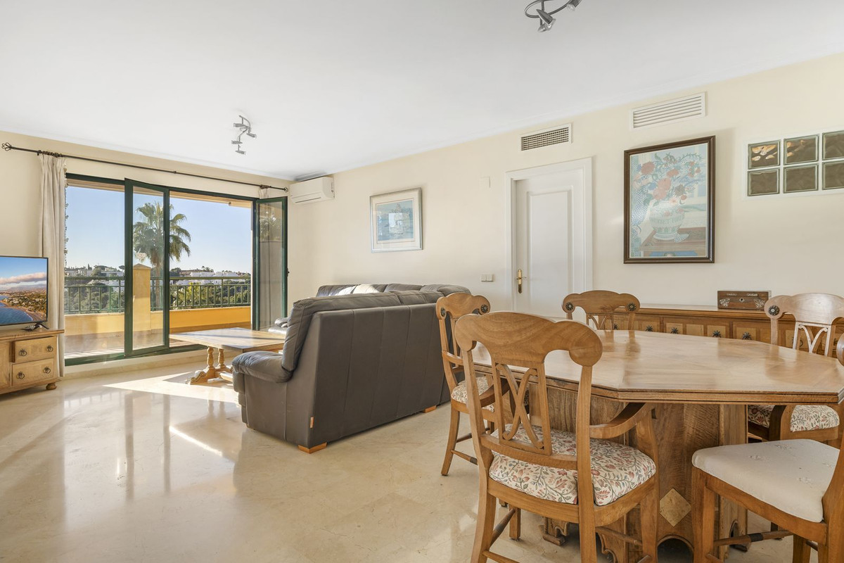 Appartement te koop in Torrequebrada | 2 slaapkamers H5287264