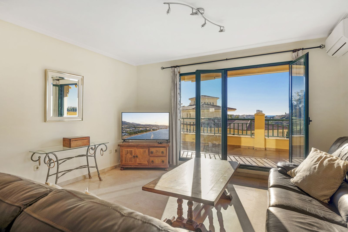 Appartement te koop in Torrequebrada | 2 slaapkamers H5287264