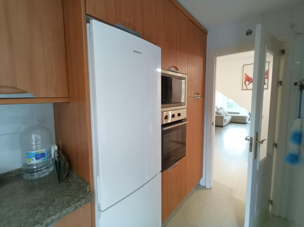 Appartement te koop in Torrequebrada | 4 slaapkamers H5298958