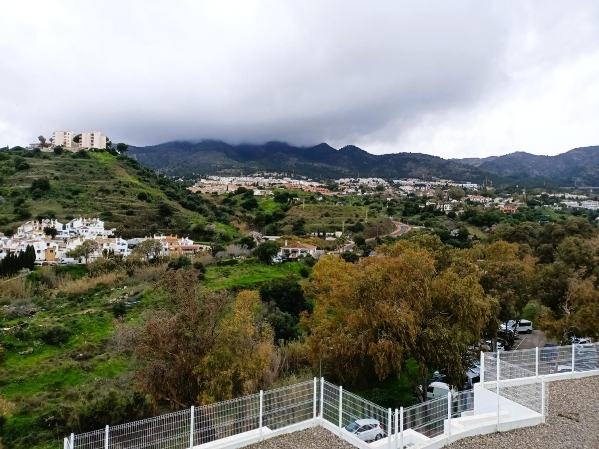 Appartement te koop in Torrequebrada | 4 slaapkamers H5298958