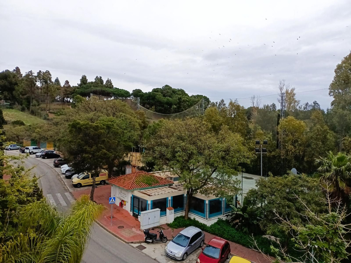 Appartement te koop in Torrequebrada | 4 slaapkamers H5298958