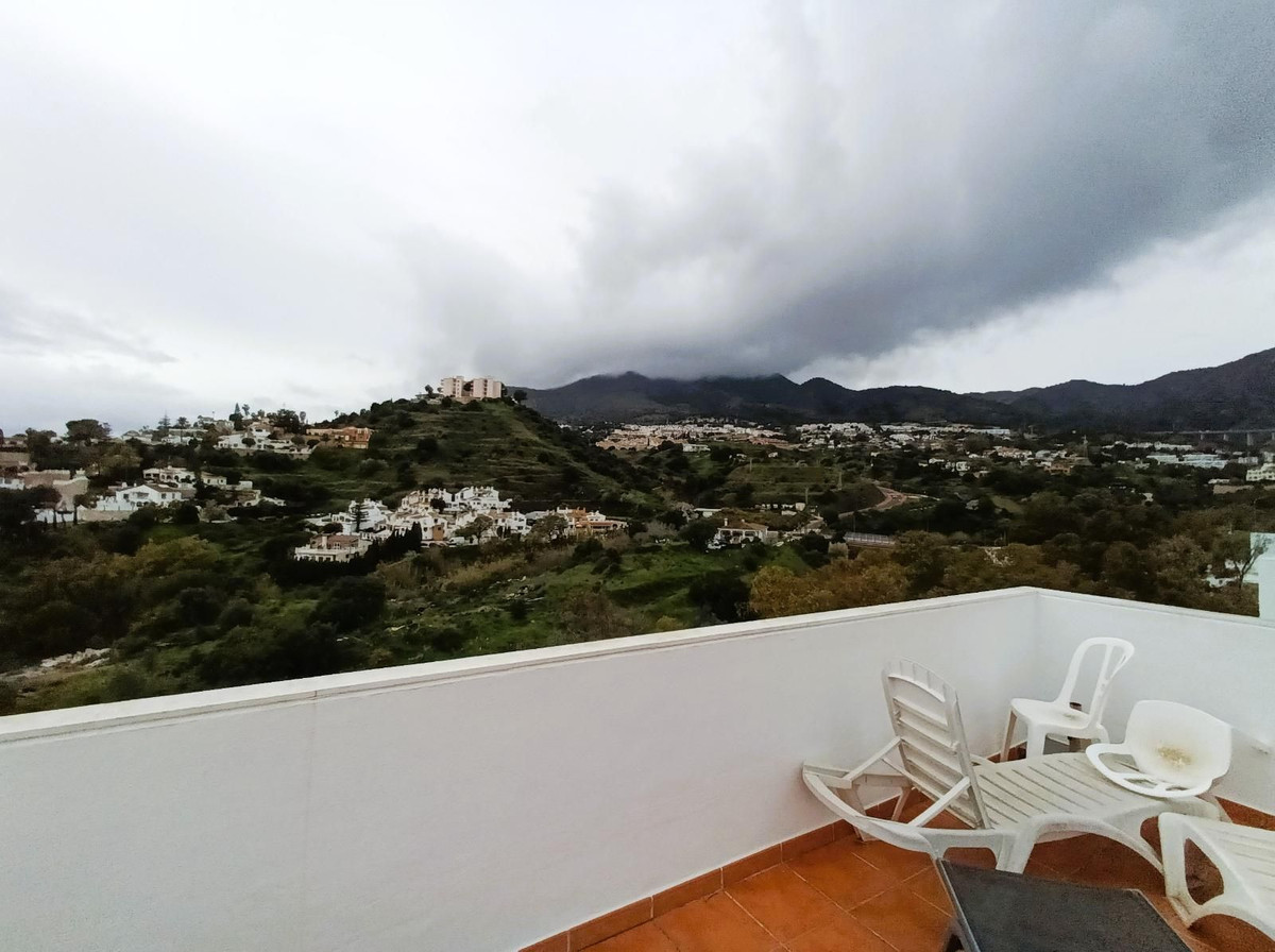 Appartement te koop in Torrequebrada | 4 slaapkamers H5298958