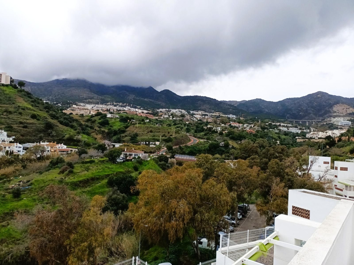 Appartement te koop in Torrequebrada | 4 slaapkamers H5298958