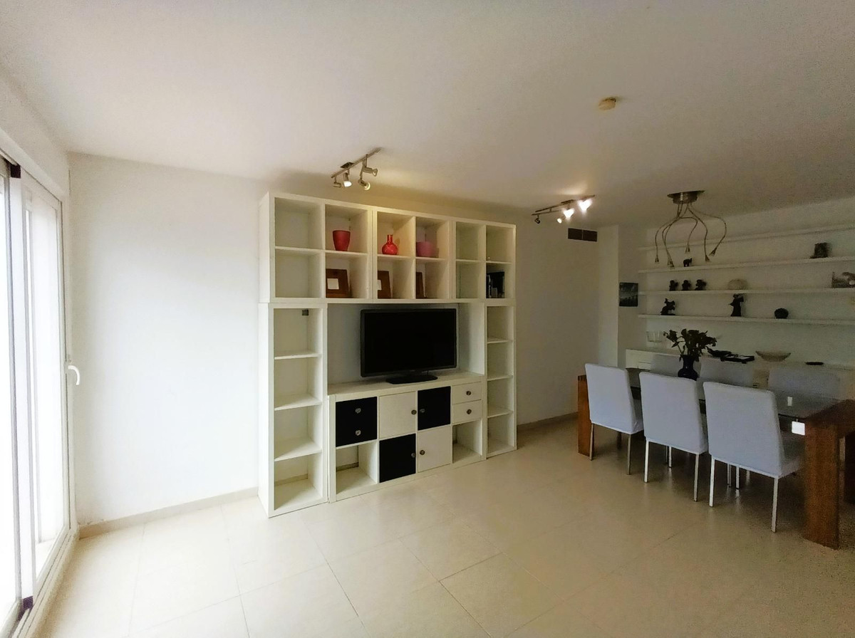 Appartement te koop in Torrequebrada | 4 slaapkamers H5298958