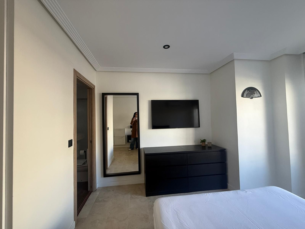 Appartement te koop in Torrequebrada | 2 slaapkamers H5314393