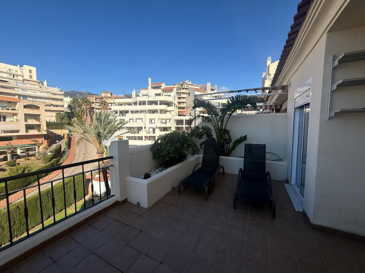 Appartement te koop in Torrequebrada | 2 slaapkamers H5314393