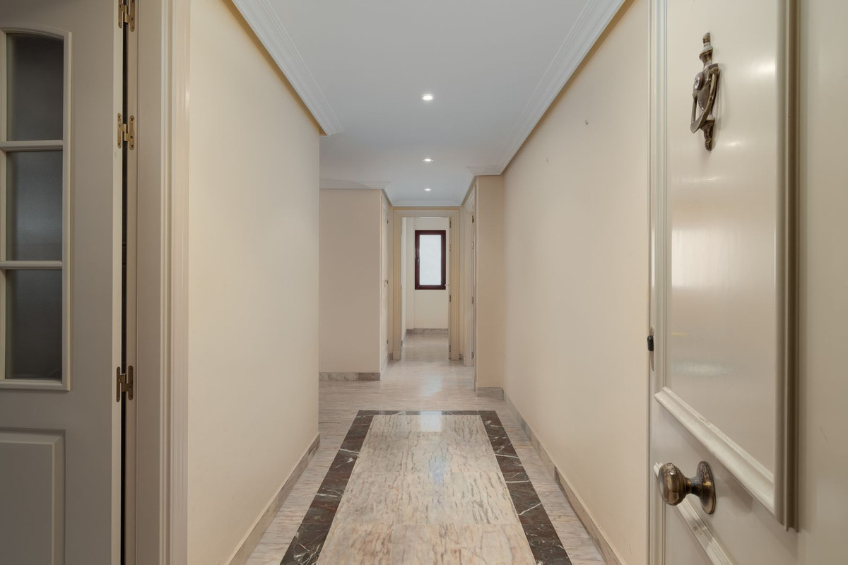 Appartement te koop in Torrequebrada | 3 slaapkamers H5315836