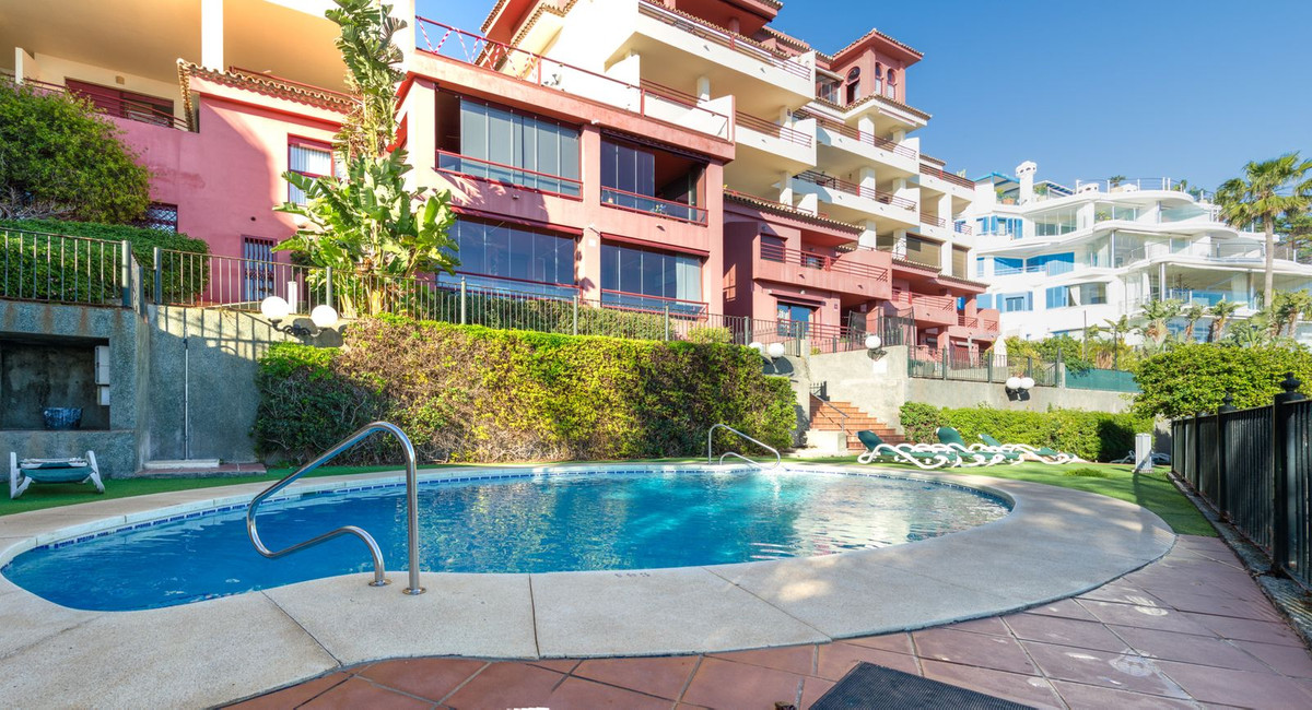 Appartement te koop in Torrequebrada | 3 slaapkamers H5315836