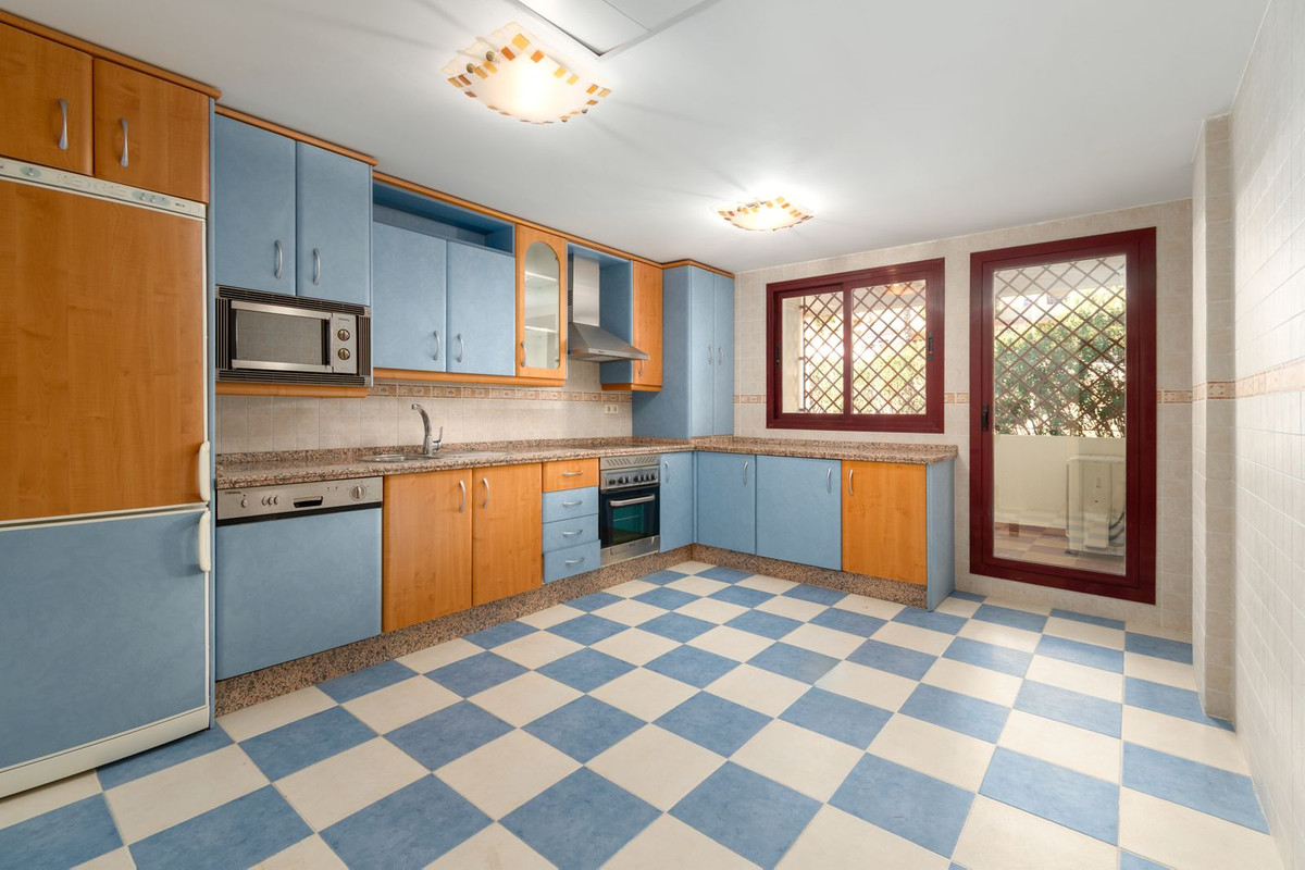 Appartement te koop in Torrequebrada | 3 slaapkamers H5315836