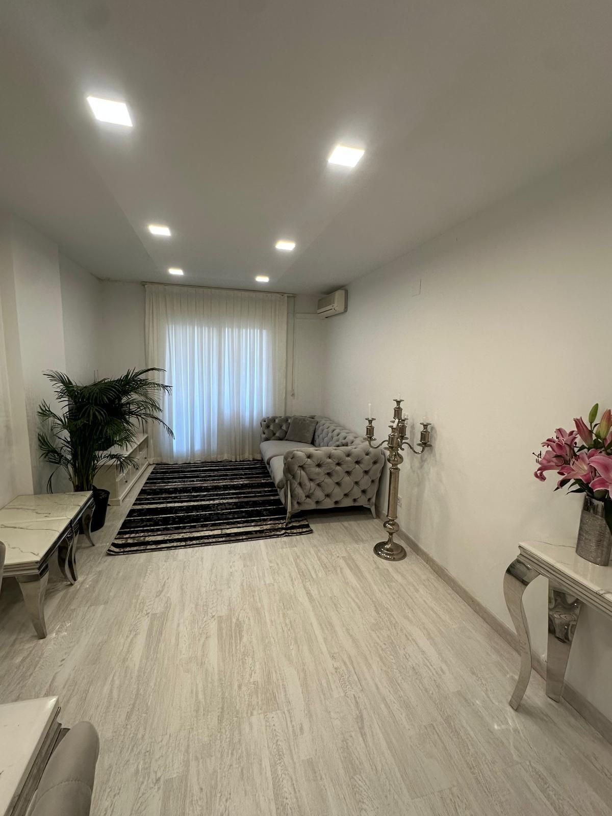 Appartement te koop in Torrequebrada | 2 slaapkamers H5321746