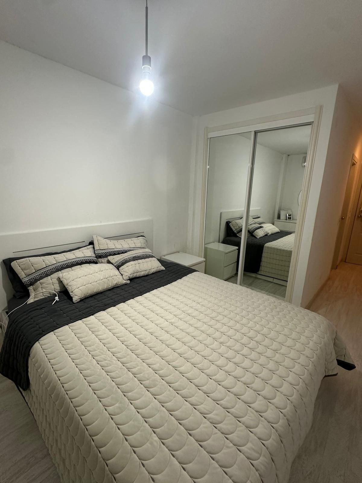 Appartement te koop in Torrequebrada | 2 slaapkamers H5321746