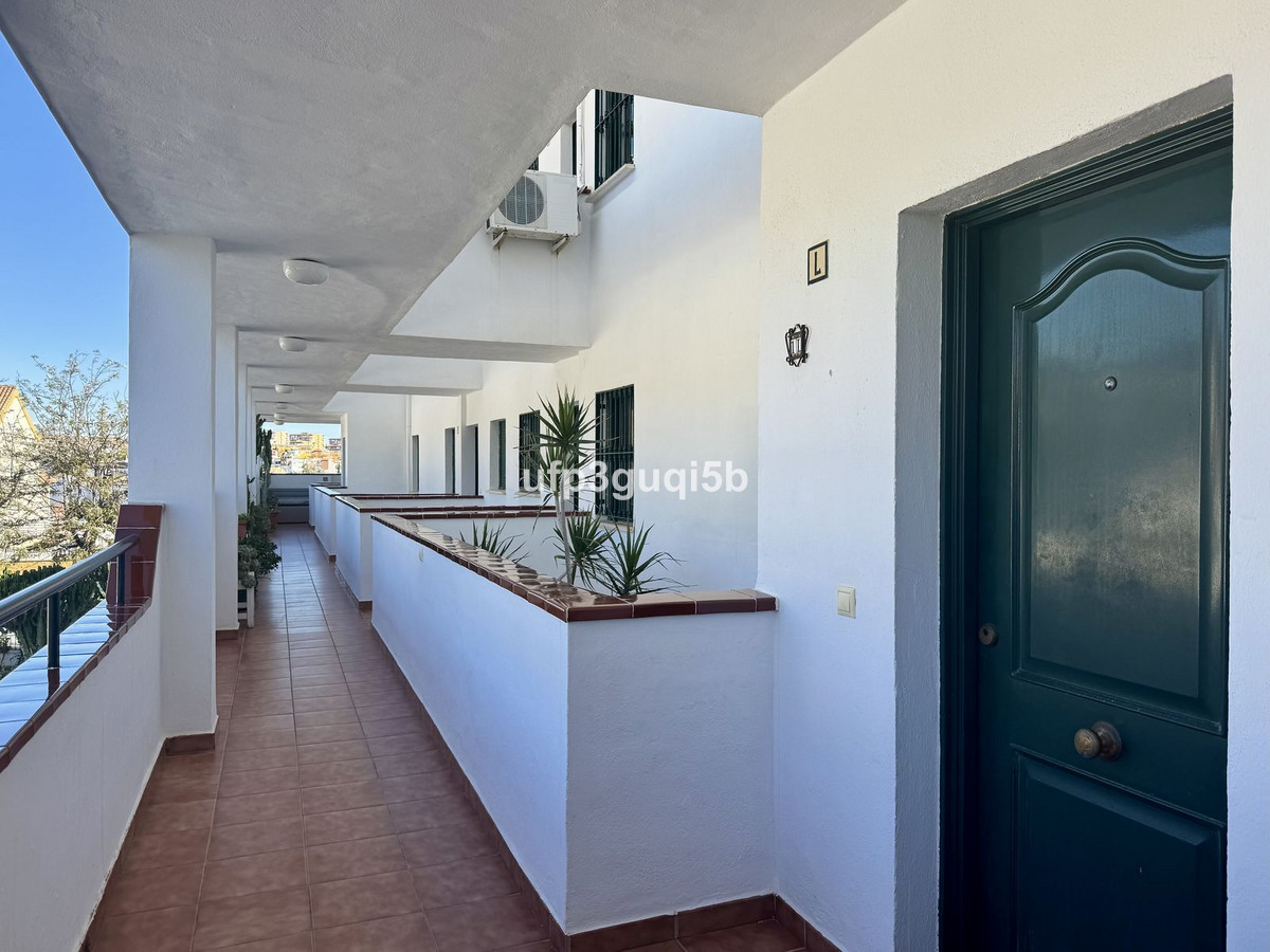 Appartement te koop in Torrequebrada | 1 slaapkamers H5330533