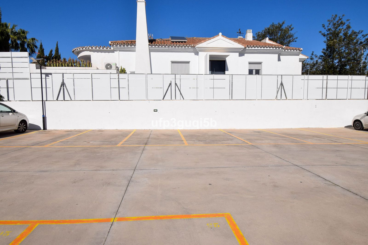 Appartement te koop in Torrequebrada | 1 slaapkamers H5330533
