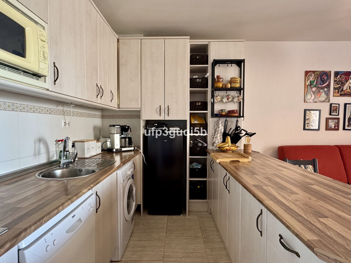 Appartement te koop in Torrequebrada | 1 slaapkamers H5330533