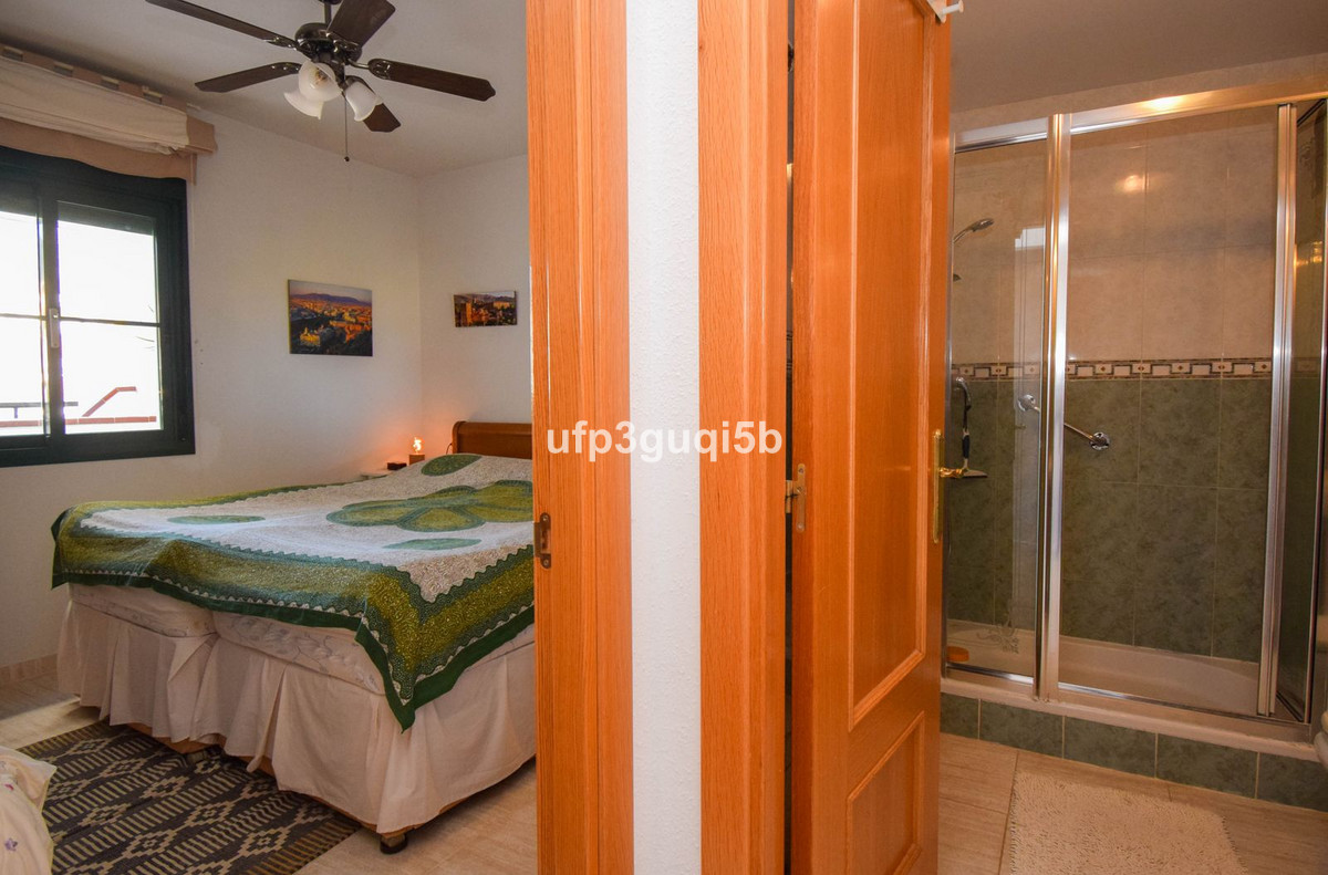 Appartement te koop in Torrequebrada | 1 slaapkamers H5330533