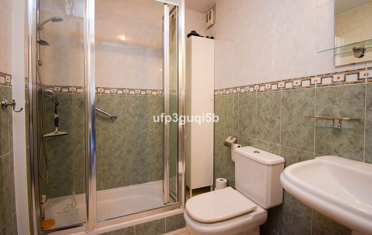 Appartement te koop in Torrequebrada | 1 slaapkamers H5330533
