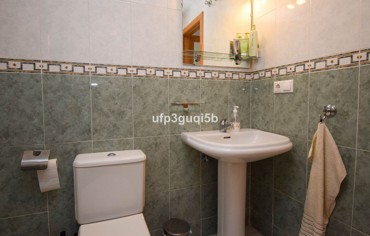 Appartement te koop in Torrequebrada | 1 slaapkamers H5330533