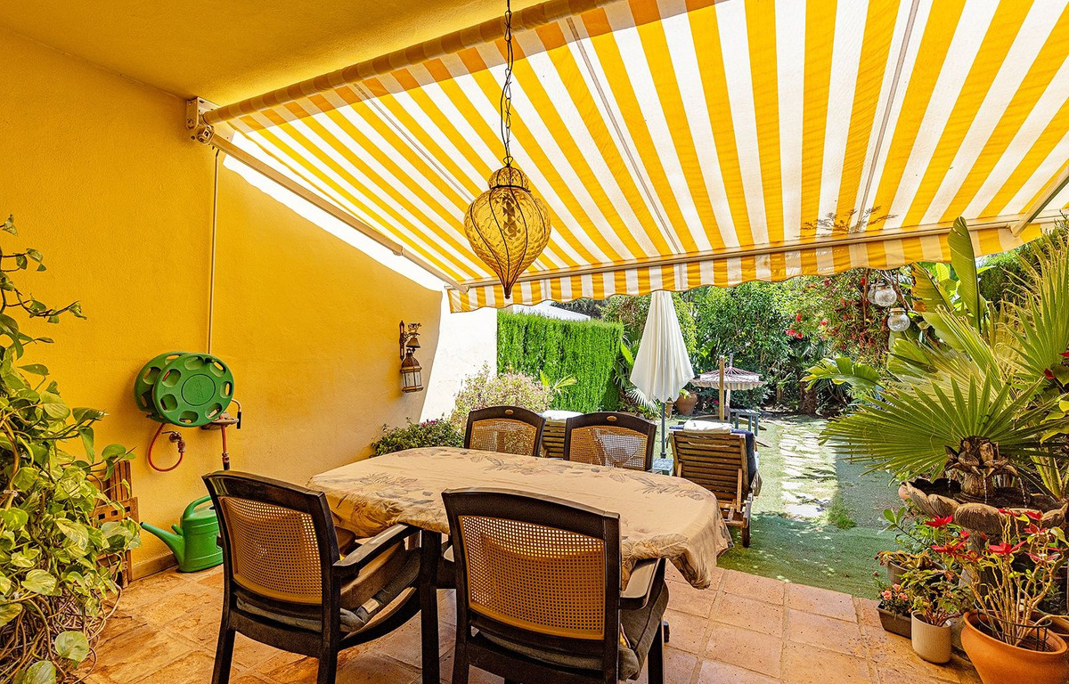 Appartement te koop in Torrequebrada | 2 slaapkamers H5394874