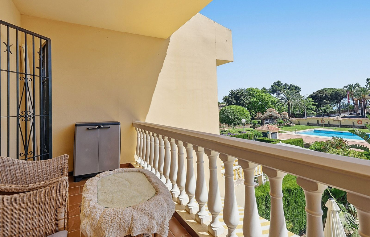 Appartement te koop in Torrequebrada | 2 slaapkamers H5394874