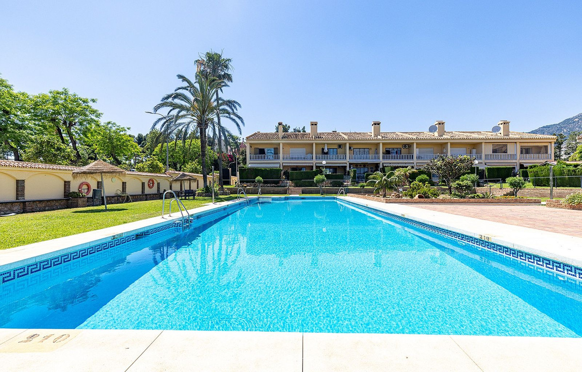 Appartement te koop in Torrequebrada | 2 slaapkamers H5394874