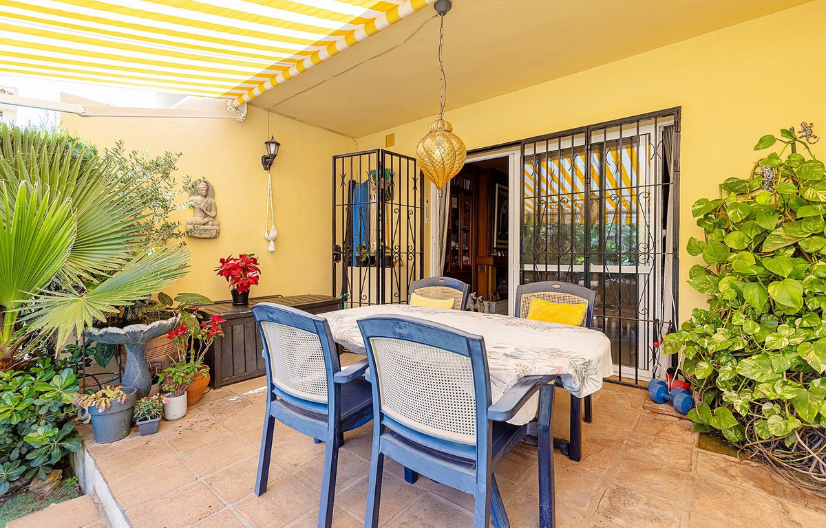 Appartement te koop in Torrequebrada | 2 slaapkamers H5394874