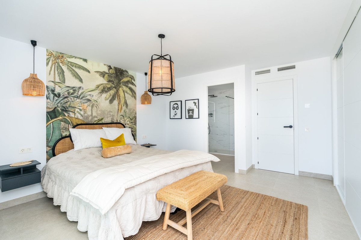 Appartement te koop in Torrequebrada | 3 slaapkamers H5400052