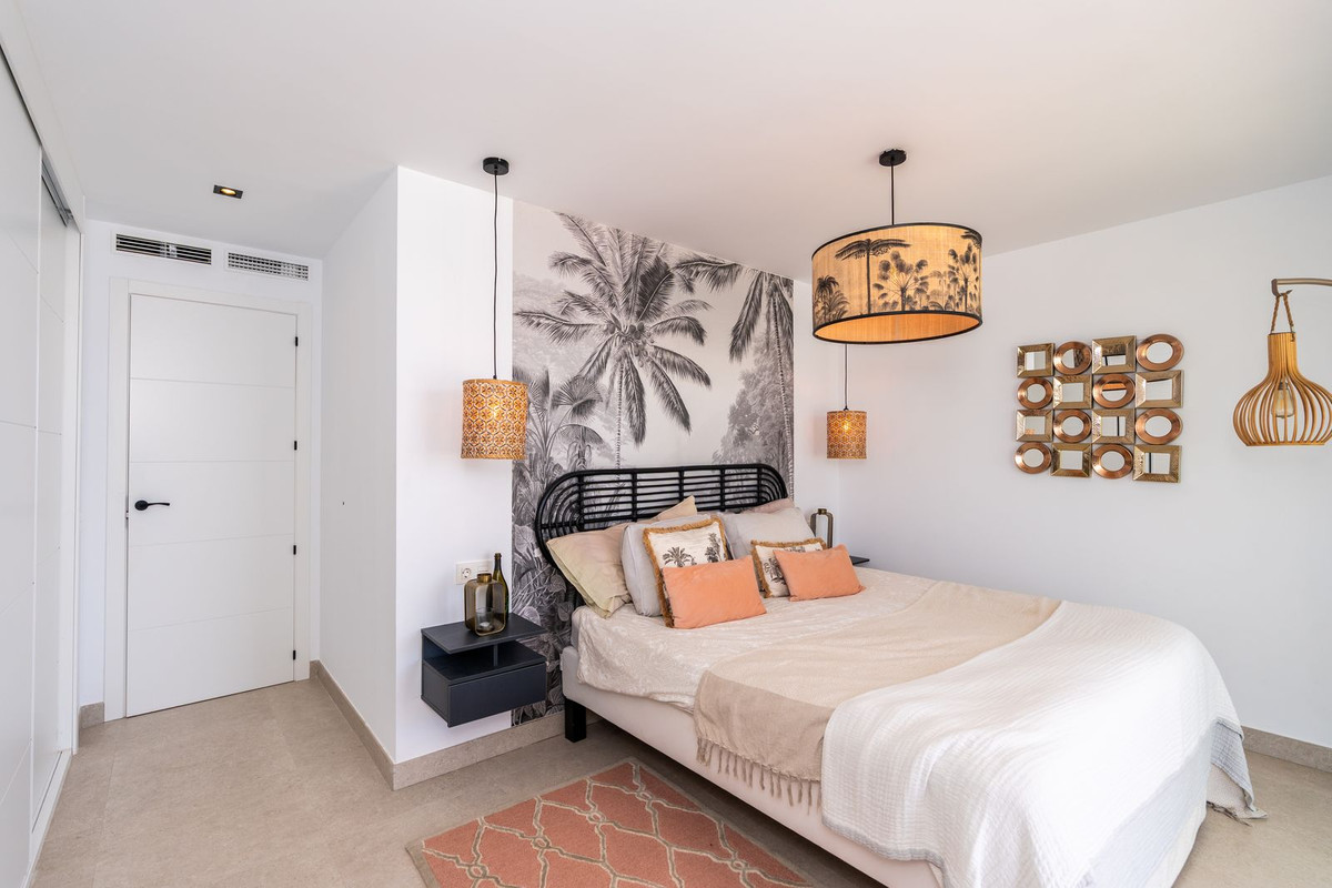 Appartement te koop in Torrequebrada | 3 slaapkamers H5400052