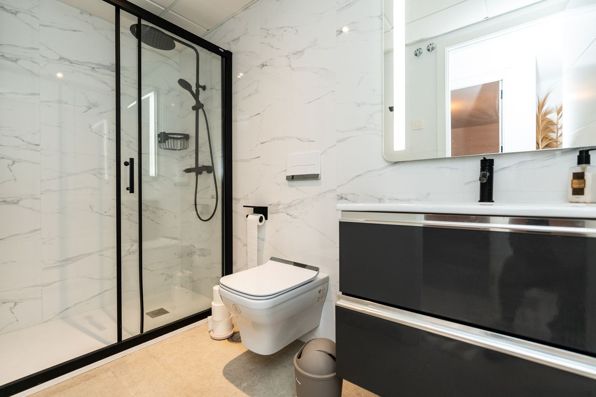 Appartement te koop in Torrequebrada | 3 slaapkamers H5400052