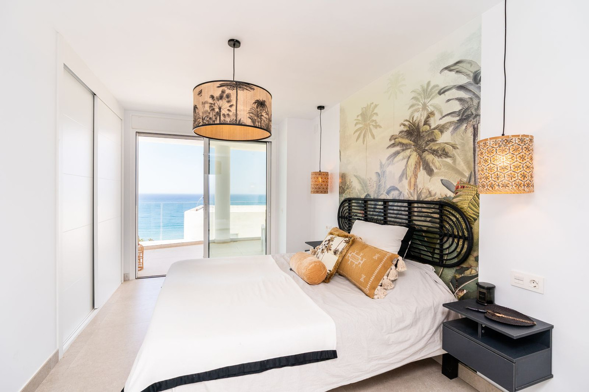 Appartement te koop in Torrequebrada | 3 slaapkamers H5400052