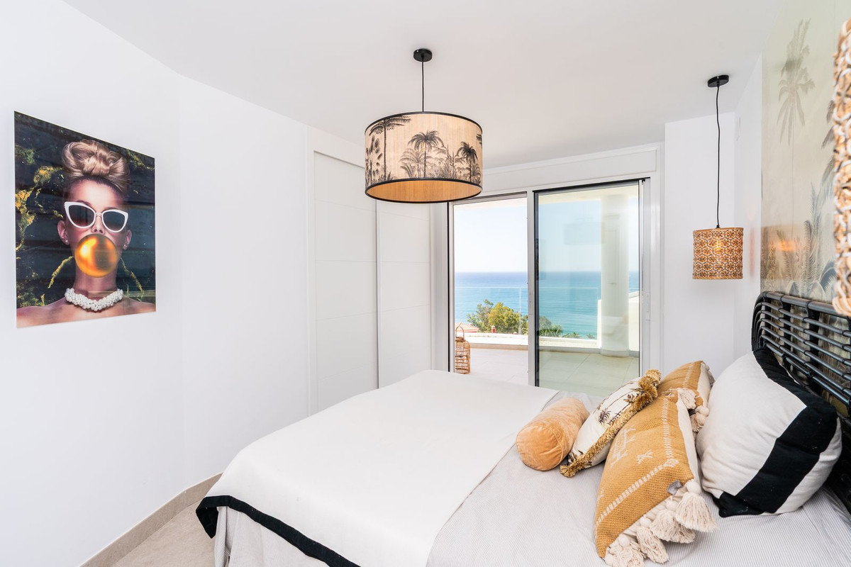 Appartement te koop in Torrequebrada | 3 slaapkamers H5400052