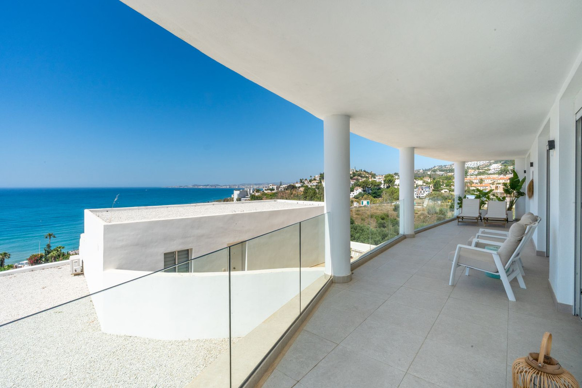Appartement te koop in Torrequebrada | 3 slaapkamers H5400052